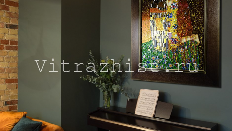 Картина витраж в интерьере
