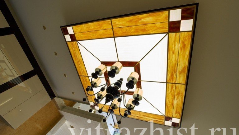 Потолочный витраж тиффани
