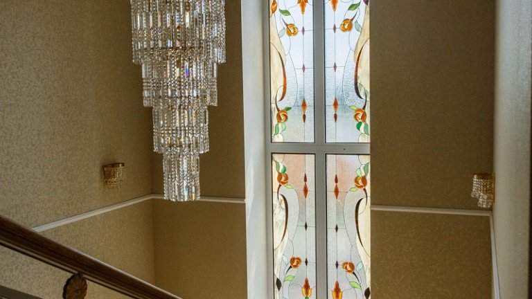 Витраж лестница. 
