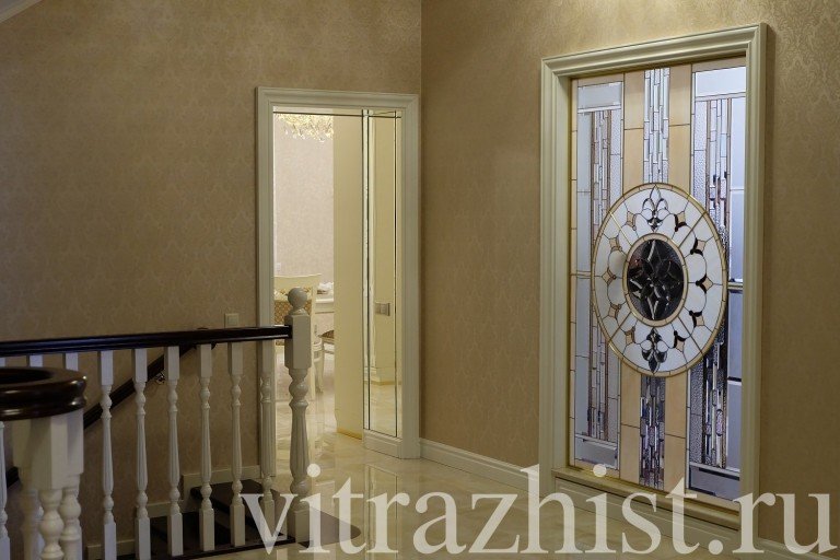 Витраж дома
