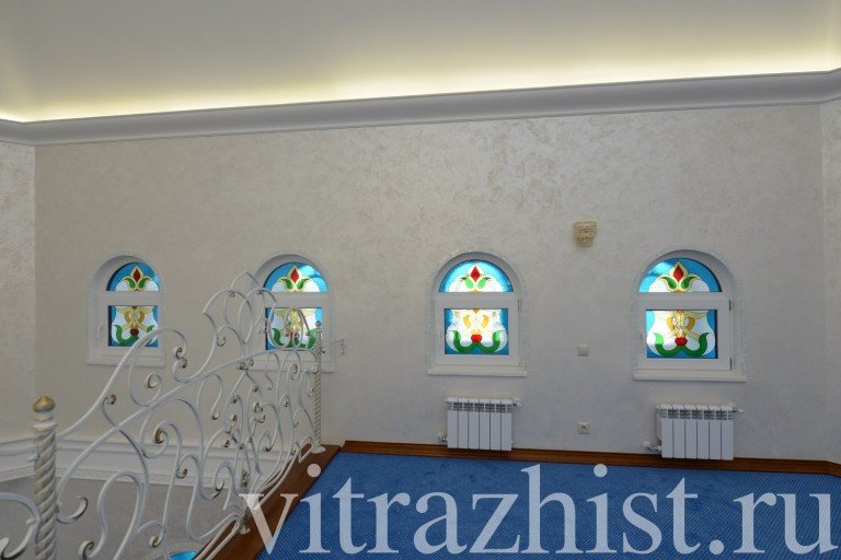 Оконный витраж
