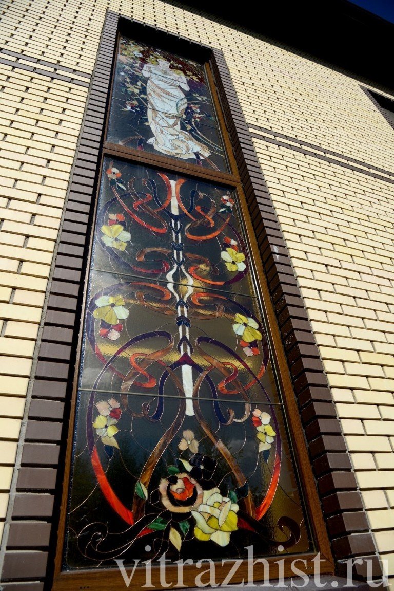 Витражное окно лестница
