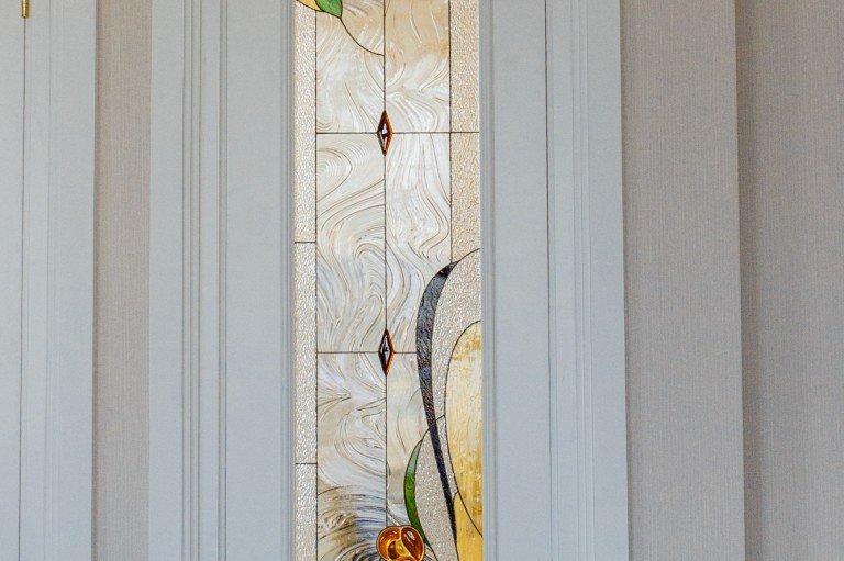 Двери в доме
